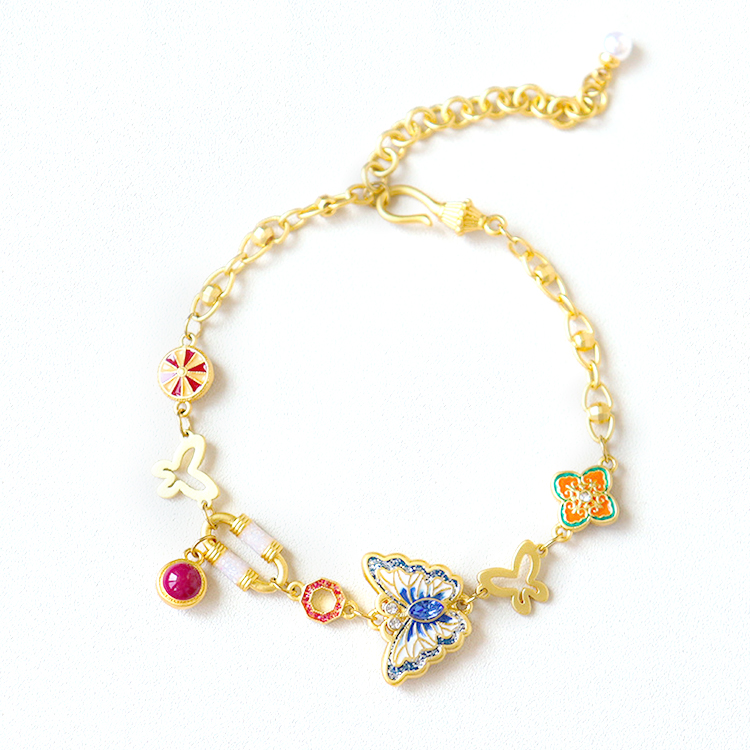 Blessed-Cut-Out-Pattern-Bracelet