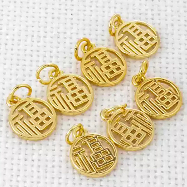 charms-Good-fortune-symbol