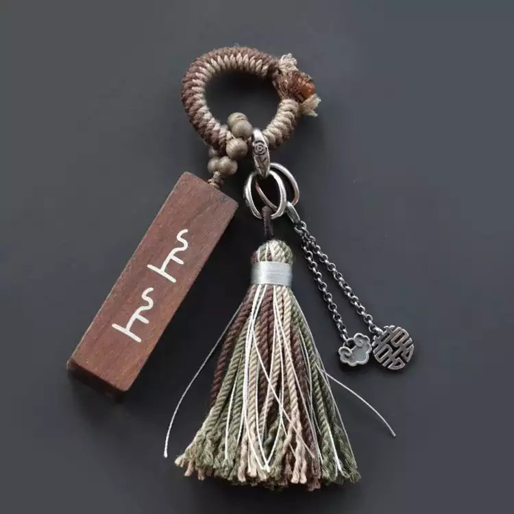 Agarwood-Inlaid-with-Silver-best-of-luck-Token-charm-holder