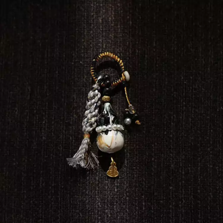 Fortune-Gourd-Charm-Holder